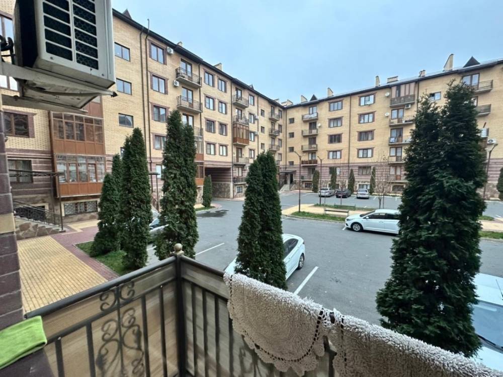 ab867d7c-bdd3-4cd1-9b44-7c027cd837c7