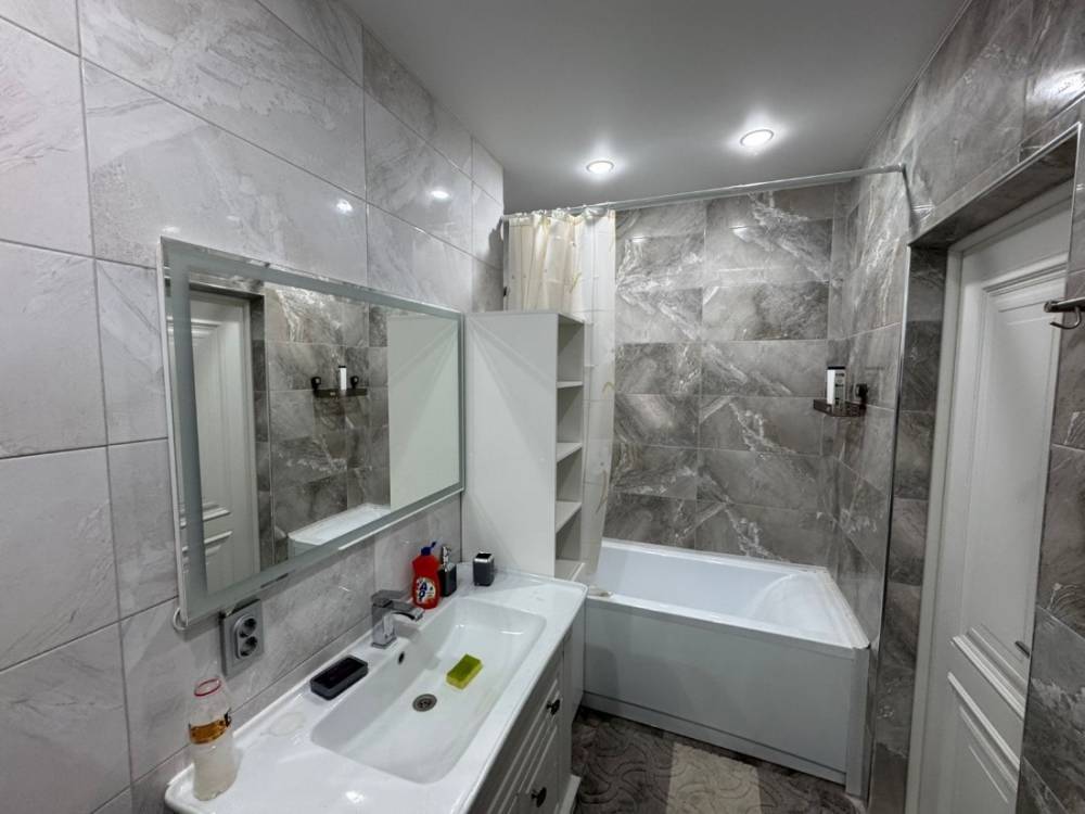 f100b236-7341-4972-8096-5830c90a5034