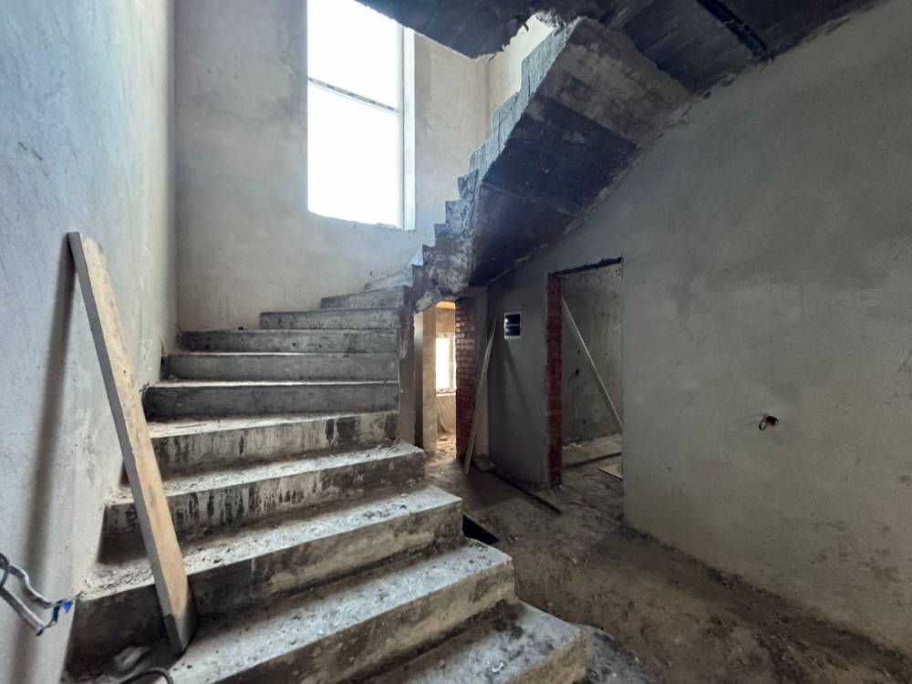 c39549ba-e751-4e37-aa1c-b9e2a4f83870