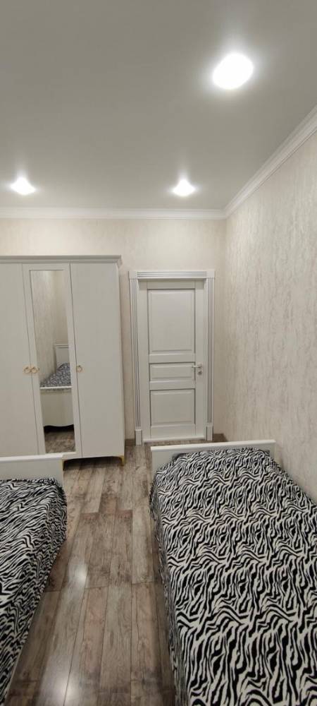 cba71800-648c-497e-83aa-782ff382b8f0